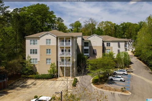 406-3038 Massey Rd, VESTAVIA HILLS, AL, 35216-3741 | Card Image