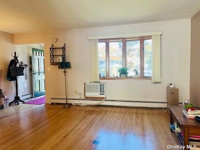 22 Bay 2nd Street, House other with 3 bedrooms, 1 bathrooms and null parking in Islip NY | Image 3