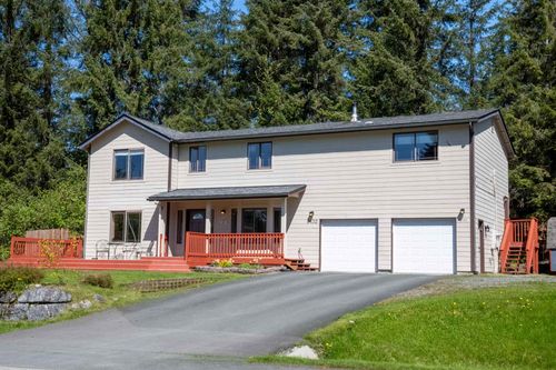 9132 Wolfram Way, Juneau, AK, 99801 | Card Image