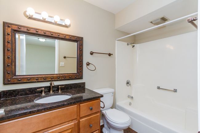 5950 Woodgate Dr, House other with 4 bedrooms, 2 bathrooms and 3 parking in Matteson IL | Image 8