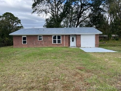 801 Se 6th St, Antlers, OK, 74523-4451 | Card Image