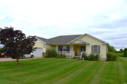 735 Heritage St, Argos, IN, 46501-9457 | Card Image