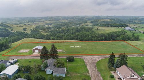 2 1st Rd Ne, Pick City, ND, 58545-7024 | Card Image
