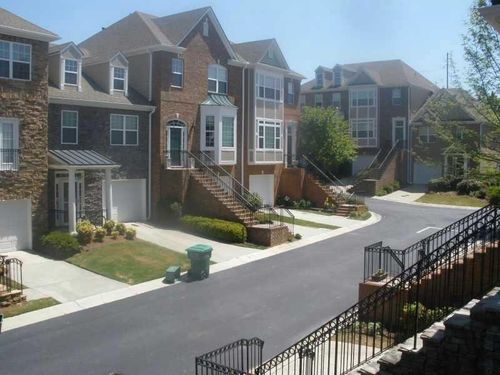 6122 Deluna Way, Duluth, GA, 30097-5727 | Card Image