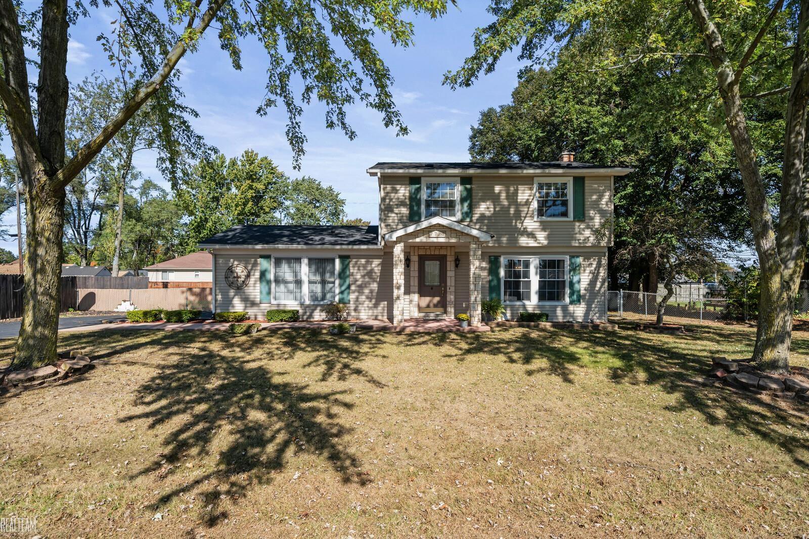 Flickinger Dr, Shelby Township, MI 48317