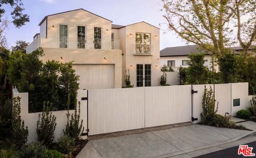 12128 Hesby St, Valley Village, CA, 91607-3026 | Card Image
