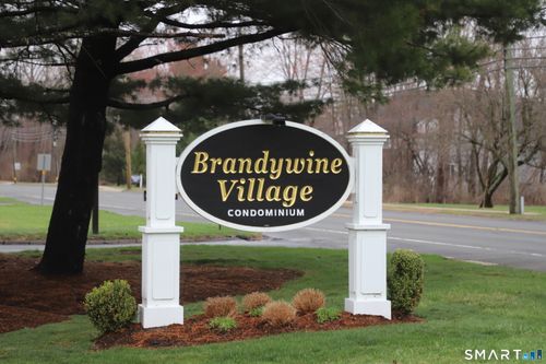 61-61 Brandywine Ln, Suffield, CT, 06078-2141 | Card Image