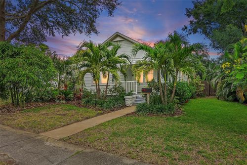 1211 14th St N, ST PETERSBURG, FL, 33705-1007 | Card Image
