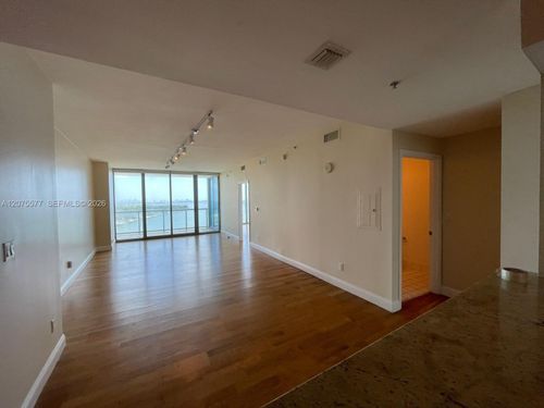 1209-601 Ne 36th St, Miami, FL, 33137-3947 | Card Image