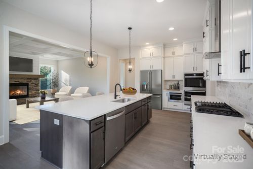 515 Edmunds Ln, Clover, SC, 29710-9280 | Card Image