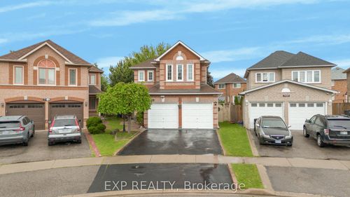 7159 Spyglass Cres, Mississauga, ON, L5N7H3 | Card Image