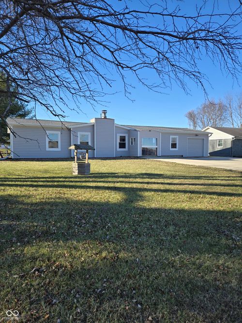 19713 Hague Rd, Noblesville, IN, 46062-9042 | Card Image