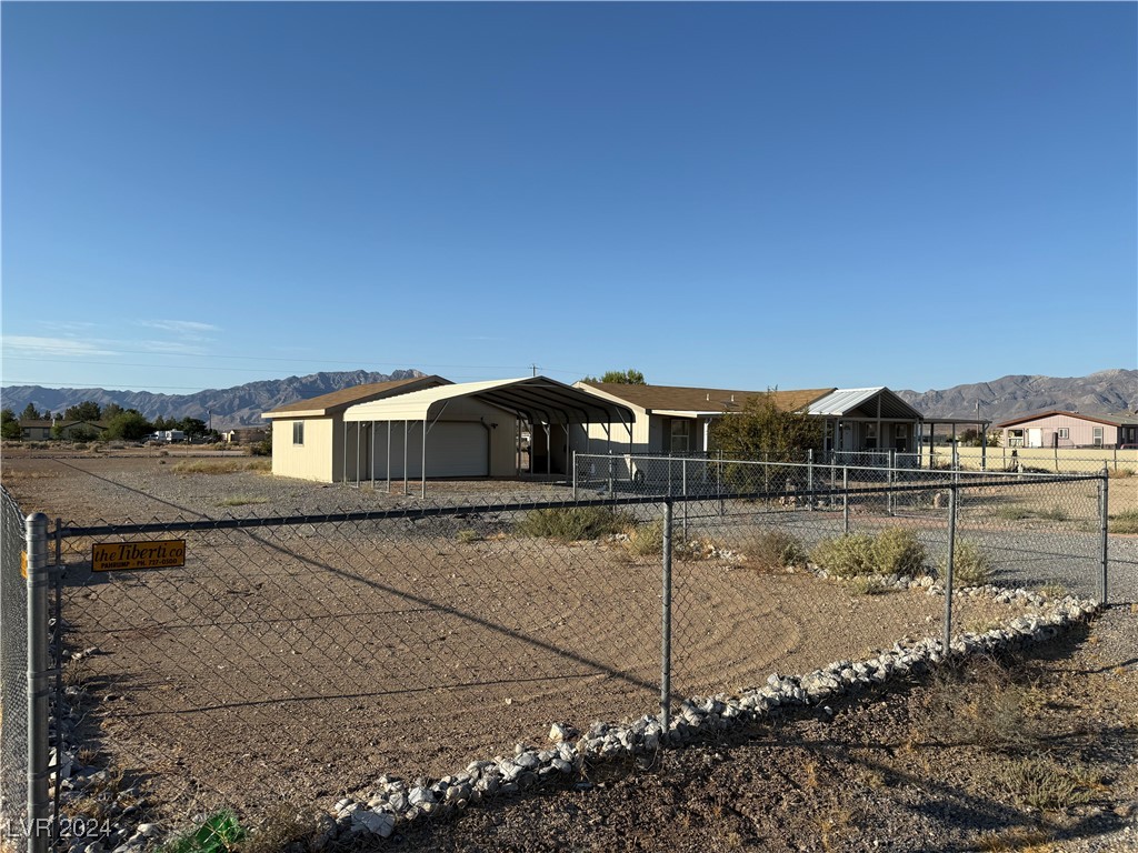 Jessica St, Pahrump, NV 89048