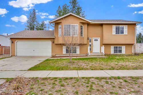 8561 W Nebraska St, Rathdrum, ID, 83858-8532 | Card Image