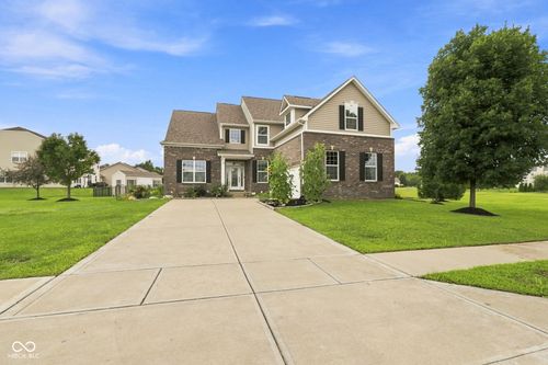 12002 Logan Hunter Trl, Noblesville, IN, 46060-9105 | Card Image