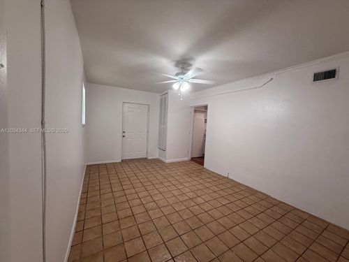 2-120 Ne 7th St, Pompano Beach, FL, 33060-6134 | Card Image