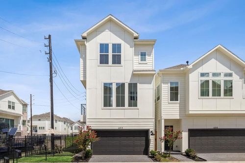 6312 Brighton Oaks Ln, Houston, TX, 77008-3084 | Card Image