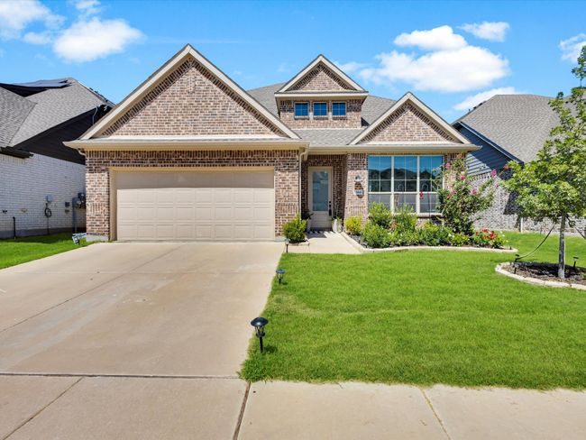 1366 Silverthorn Trl, House other with 5 bedrooms, 3 bathrooms and null parking in Justin TX | Image 25