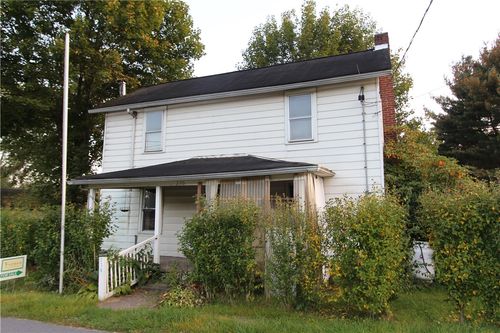 270 Mary St, Robinson, PA, 15949-9421 | Card Image