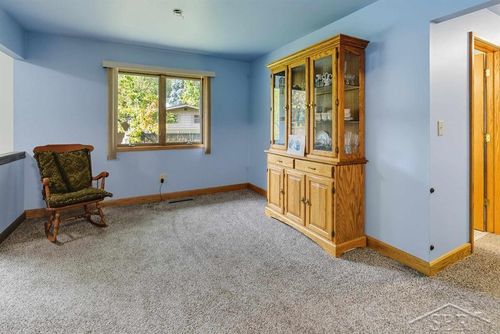 4956 W Bis Rd, Midland, MI, 48642-9258 | Card Image