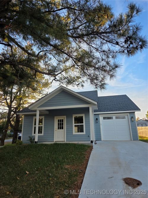 1701 E Mcgill Cir, Eufaula, OK, 74432-4303 | Card Image