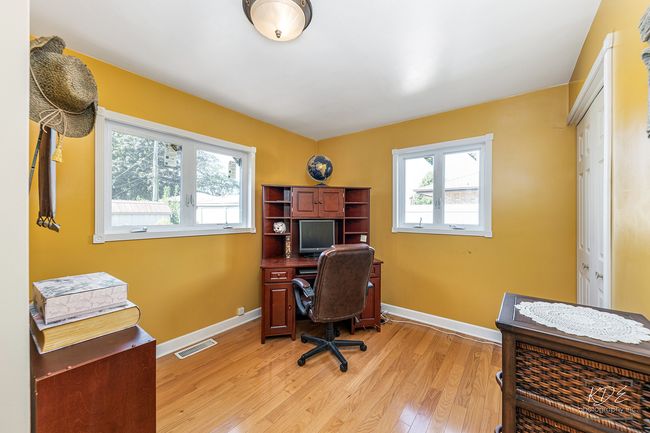 9236 Pembroke Ln, House other with 4 bedrooms, 3 bathrooms and 2 parking in Bridgeview IL | Image 20