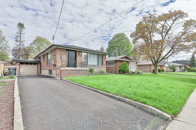 MAIN - 24 Fintona Ave, House other with 3 bedrooms, 1 bathrooms and 1 parking in Scarborough ON | Image 1