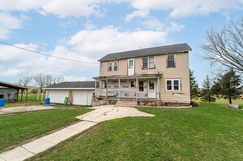 201 N Irish Road, New Holstein, WI, 53020 | Card Image