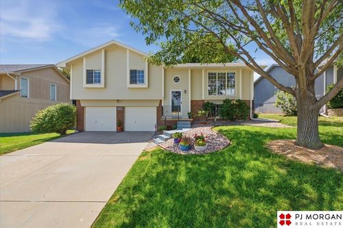 6611 Aspen St, La Vista, NE, 68128-3098 | Card Image