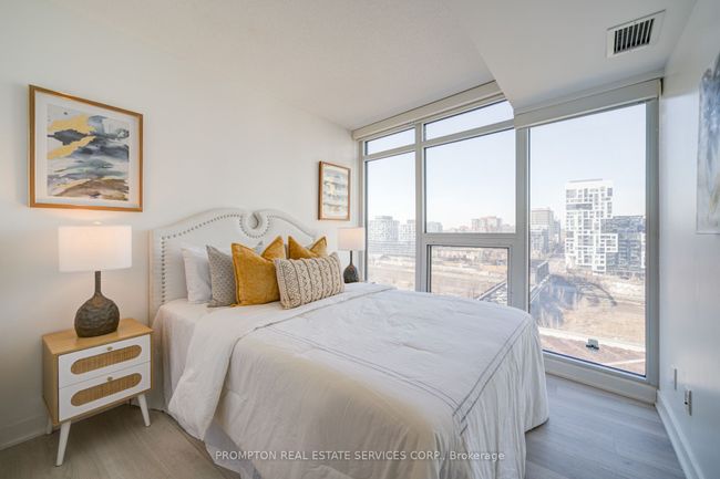 1205 - 80 Queens Wharf Rd, Condo with 1 bedrooms, 1 bathrooms and 1 parking in Toronto ON | Image 7