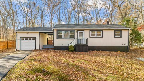 19 Ironworks Rd, Clinton, CT, 06413-1227 | Card Image