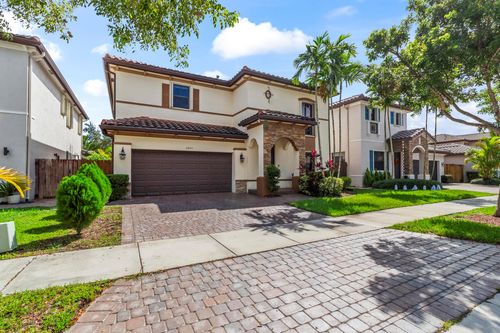 11823 Sw 151st Pl, Miami, FL, 33196-2574 | Card Image