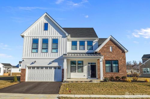 30 Ross Ln, Cranbury, NJ, 08512-1211 | Card Image