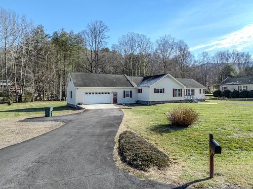 172 Eden Acres Dr, Andrews, NC, 28901-9151 | Card Image