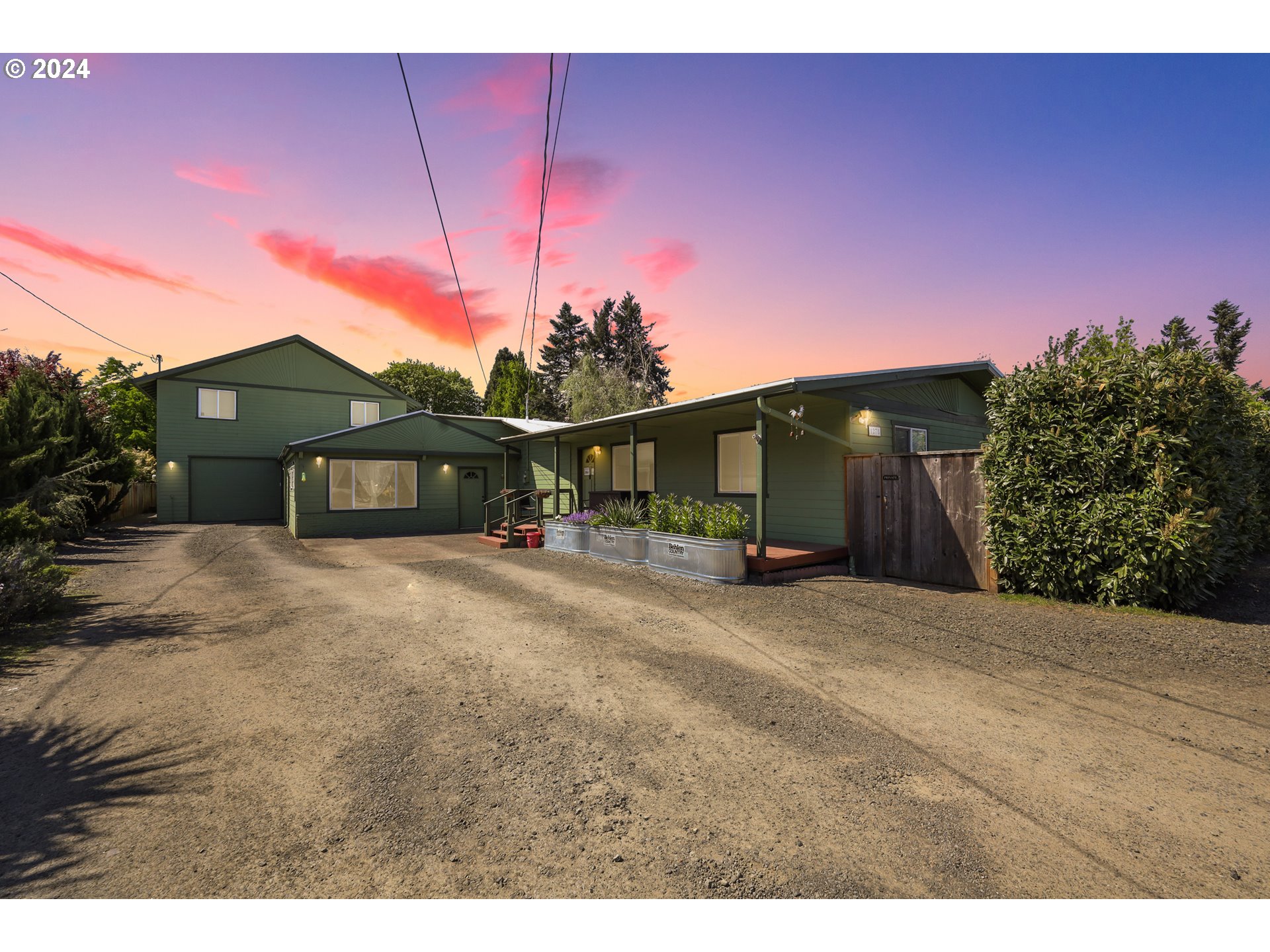 Arcadia Dr, Eugene, OR 97401