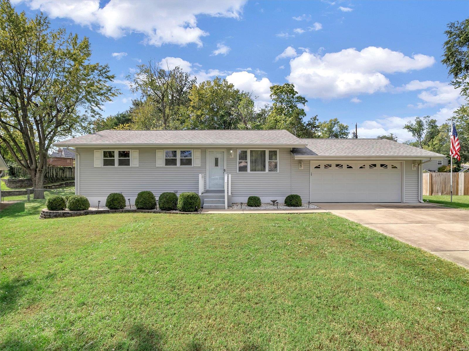 Norcrest Dr, Saint Louis, MO 63129