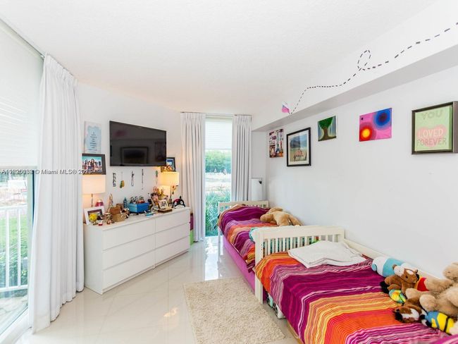 APT-102 - 3370 Ne 190 Th St, Condo with 2 bedrooms, 3 bathrooms and null parking in Aventura FL | Image 22