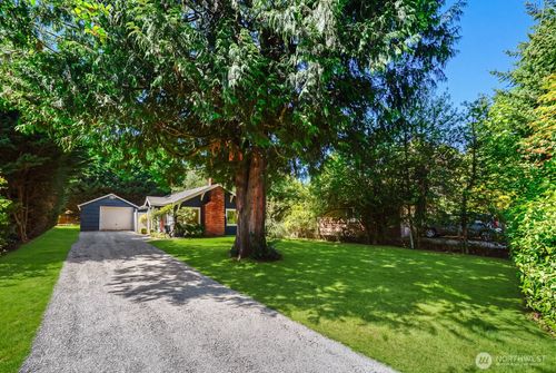 12721 27th Ave Ne, Seattle, WA, 98125-4311 | Card Image