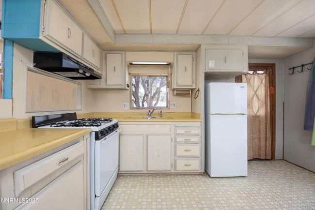 3821 Pebble Rd, House other with 2 bedrooms, 1 bathrooms and null parking in Wellington NV | Image 4