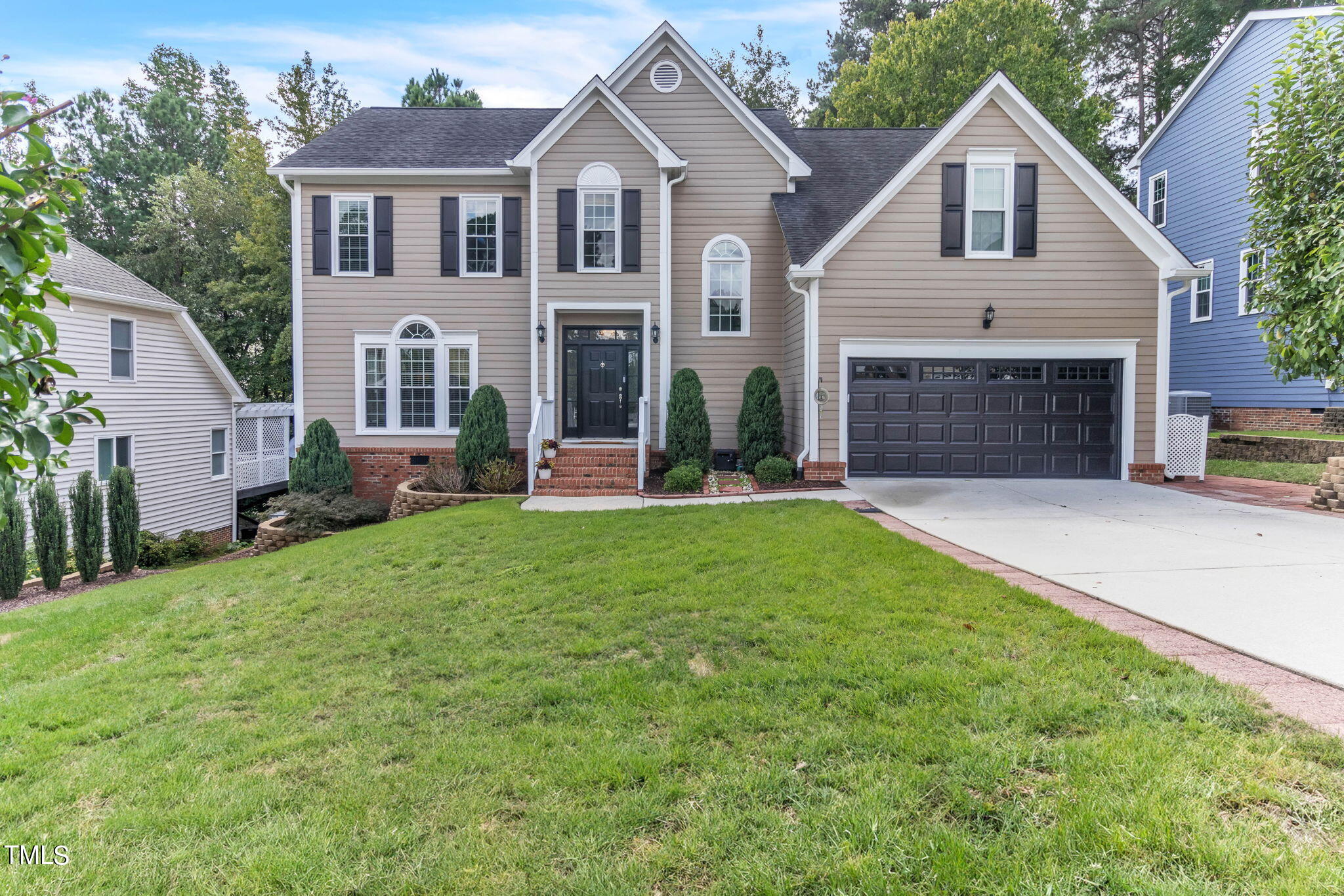 Summerglow Ct, Cary, NC 27513