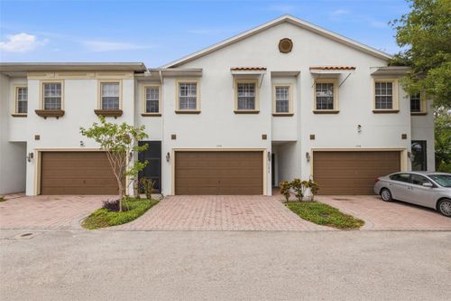 11516 Bellamar St, Temple Terrace, FL, 33637-1933 | Card Image