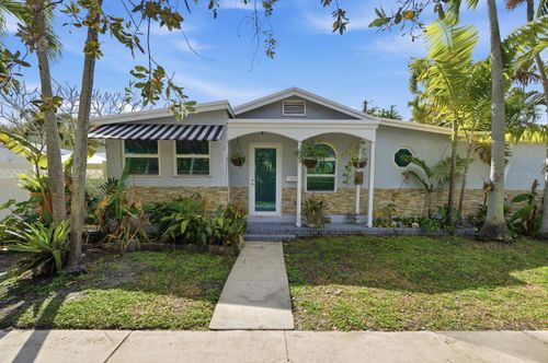 1610 Ne 7th St, Fort Lauderdale, FL, 33304-2920 | Card Image