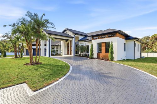 6802 E Creek Dr, TAMPA, FL, 33615-2710 | Card Image