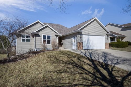 1248 Peninsula Ln, Whitewater, WI, 53190-2680 | Card Image