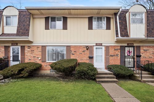 2077 Lioncrest Dr, Richton Park, IL, 60471-1317 | Card Image