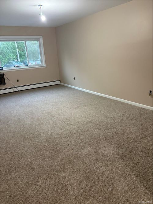 2-810 Blooming Grove Tpke, New Windsor, NY, 12553-8104 | Card Image