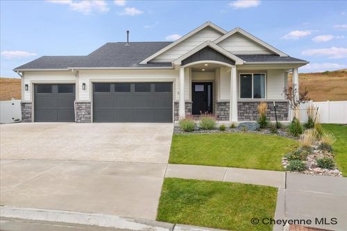 5348 Sullivan St, Cheyenne, WY, 82009-5859 | Card Image
