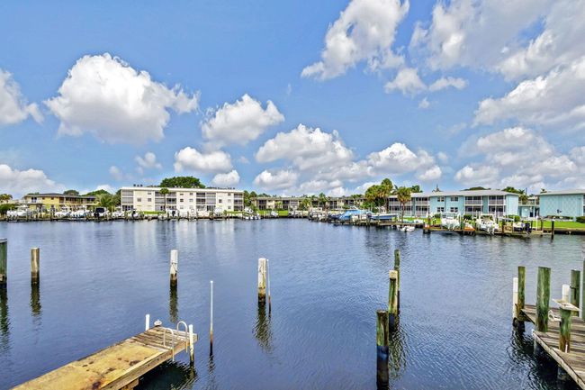 APT-316 - 313 Lake Cir, Condo with 2 bedrooms, 2 bathrooms and null parking in North Palm Beach FL | Image 28
