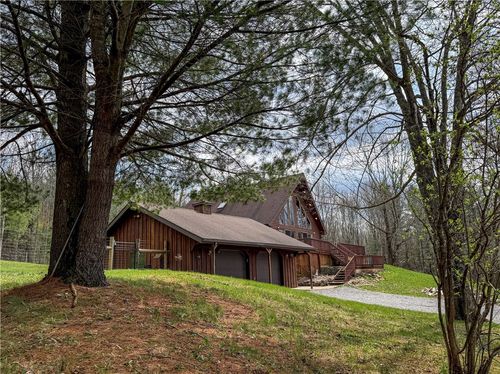 6943 Howard Rd, Friendship, NY, 14739-8714 | Card Image