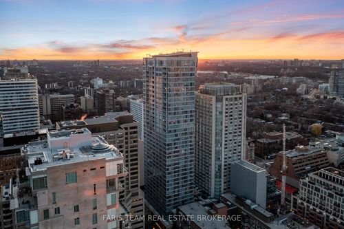 3501-200 Cumberland St, Toronto, ON, M5R0B7 | Card Image